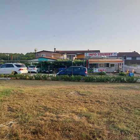 Apartments Leon Пореч Екстериор снимка