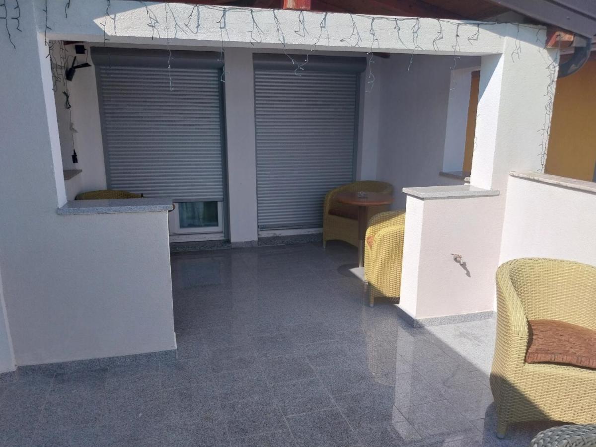 Apartments Leon Пореч Екстериор снимка