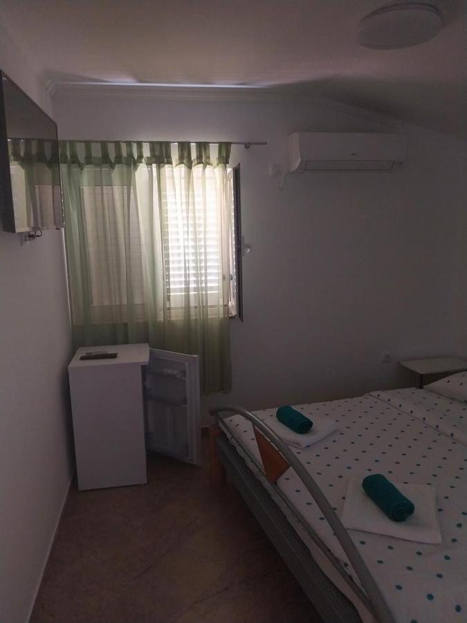 Apartments Leon Пореч Екстериор снимка
